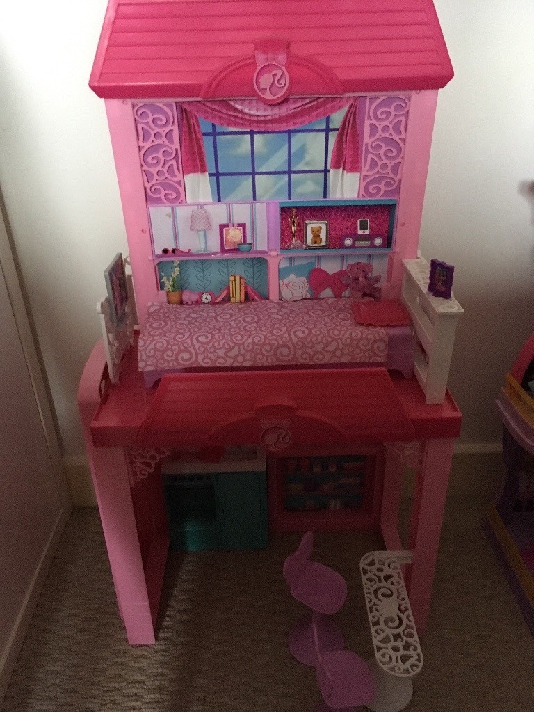 barbie summer house
